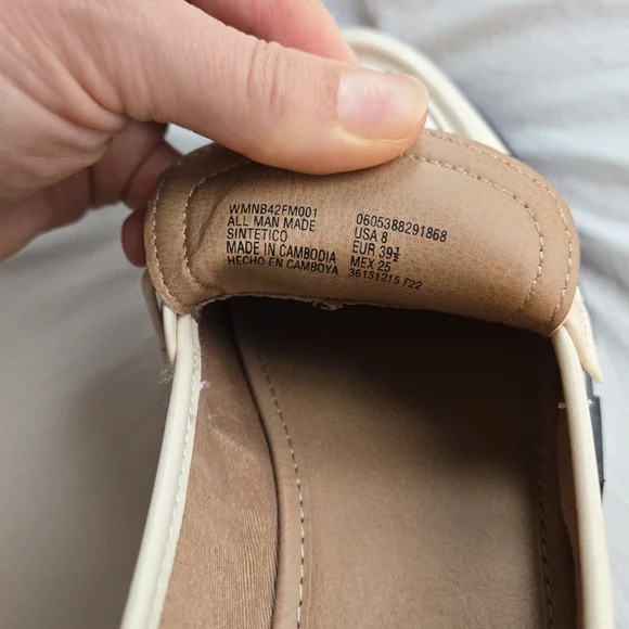 No Boundaries sz 8 Lug Loafer's Chunky Sole Shell 90s y2k - like new! - Picture 3 of 8